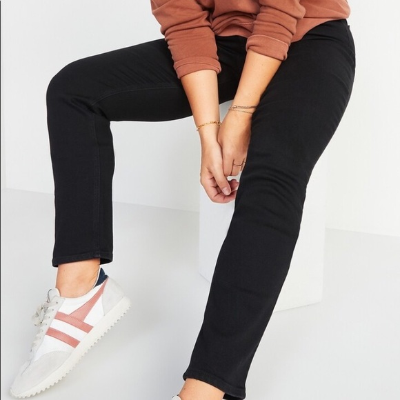 Womens Straight Leg Black Jeans by Old Navy - Picture 2 of 5